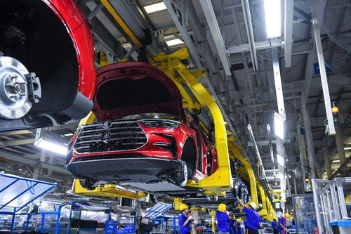 王傳?！伴_(kāi)噴”自動(dòng)駕駛 技術(shù)審慎的吶喊還是市場(chǎng)博弈的煙霧彈？